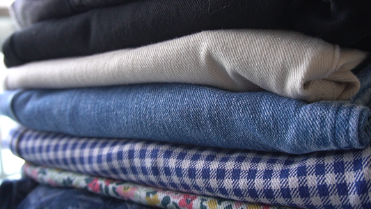 The Secrets of Dead White Man’s Clothes - Textile Waste and the Illusion of Greenwashing